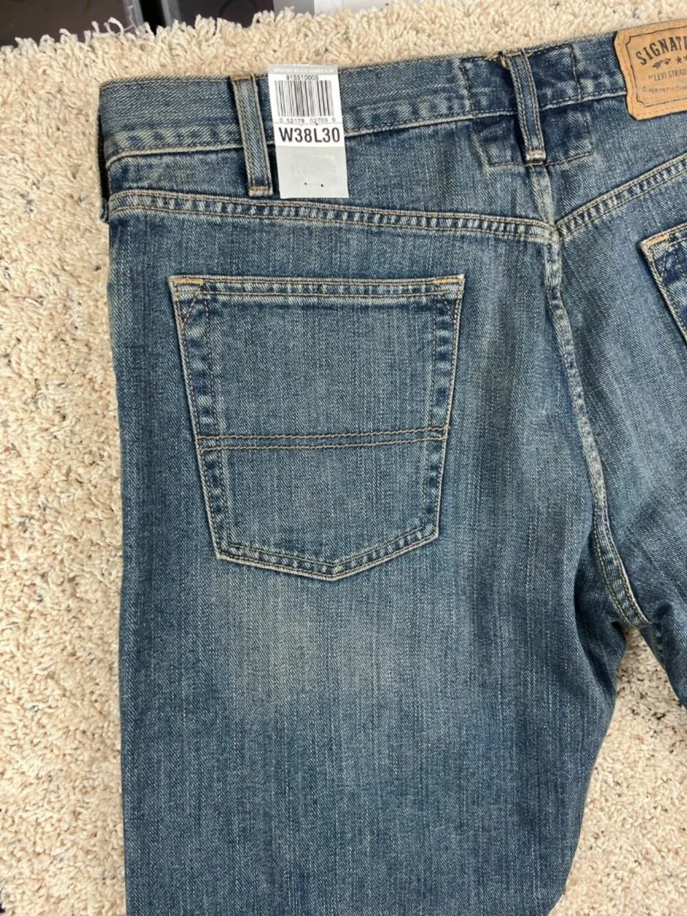 LEVIS Signature Men’s Blue Slim Straight Denim Jeans 38x30 NWT